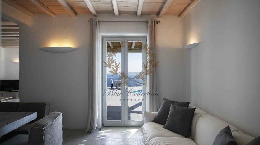Mykonos-Choulakia-–-Villa-with-Private-Pool-Stunning-Views-for-Rent-1-3