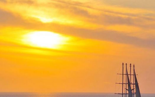 Amazing Sunset Sessions in Mykonos Greece !!! Ge161015-Blue-Collection-Athens-–-Mykonos-Selective-Real-Estate-Luxury-Villa-Rentals-Premium-Concierge-Services-Tel-30-22890-771-07-30-6942-999-375-www.bluecollection.gr_