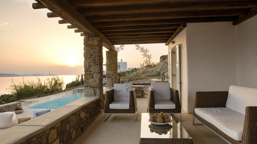 Bluecollection-Mykonos-Greece-Selective-Real-Estate-Luxury-Villa-Rentals-www.bluecollection.gr-2-7