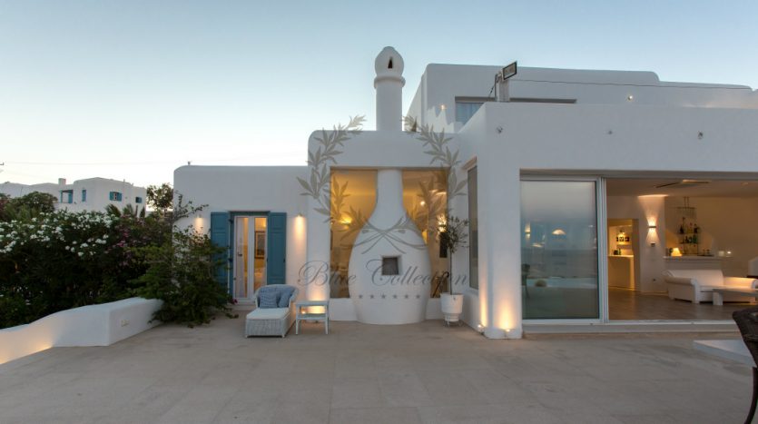 VIP-Villa-for-Rent-in-Mykonos-–-Greece-Kalafatis-Private-Pool-Sea-view-CODE-KFA-1-www.bluecollection.gr-8