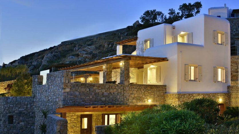 Bluecollection-Mykonos-Greece-Luxury-Villa-Rentals-www.bluecollection.gr-1-27-1