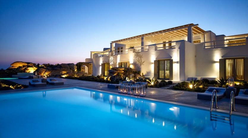 Mykonos – Paraga – Two Presidential Villas with Private infinity Pools & Stunning views for Rent p1 (50)
