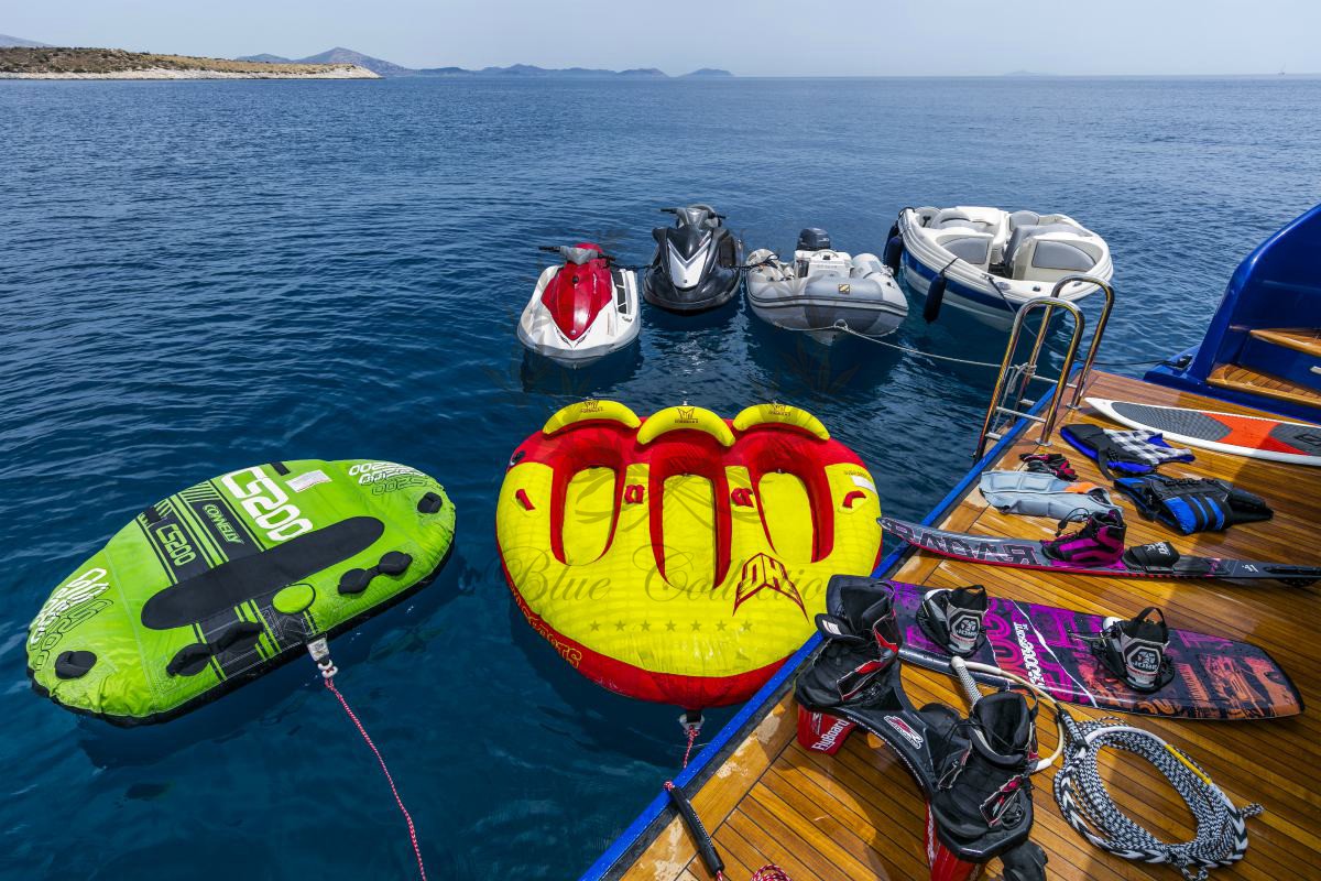 Luxury_Yacht_for_Charter_Mykonos_Greece_MY_JAAN (14)