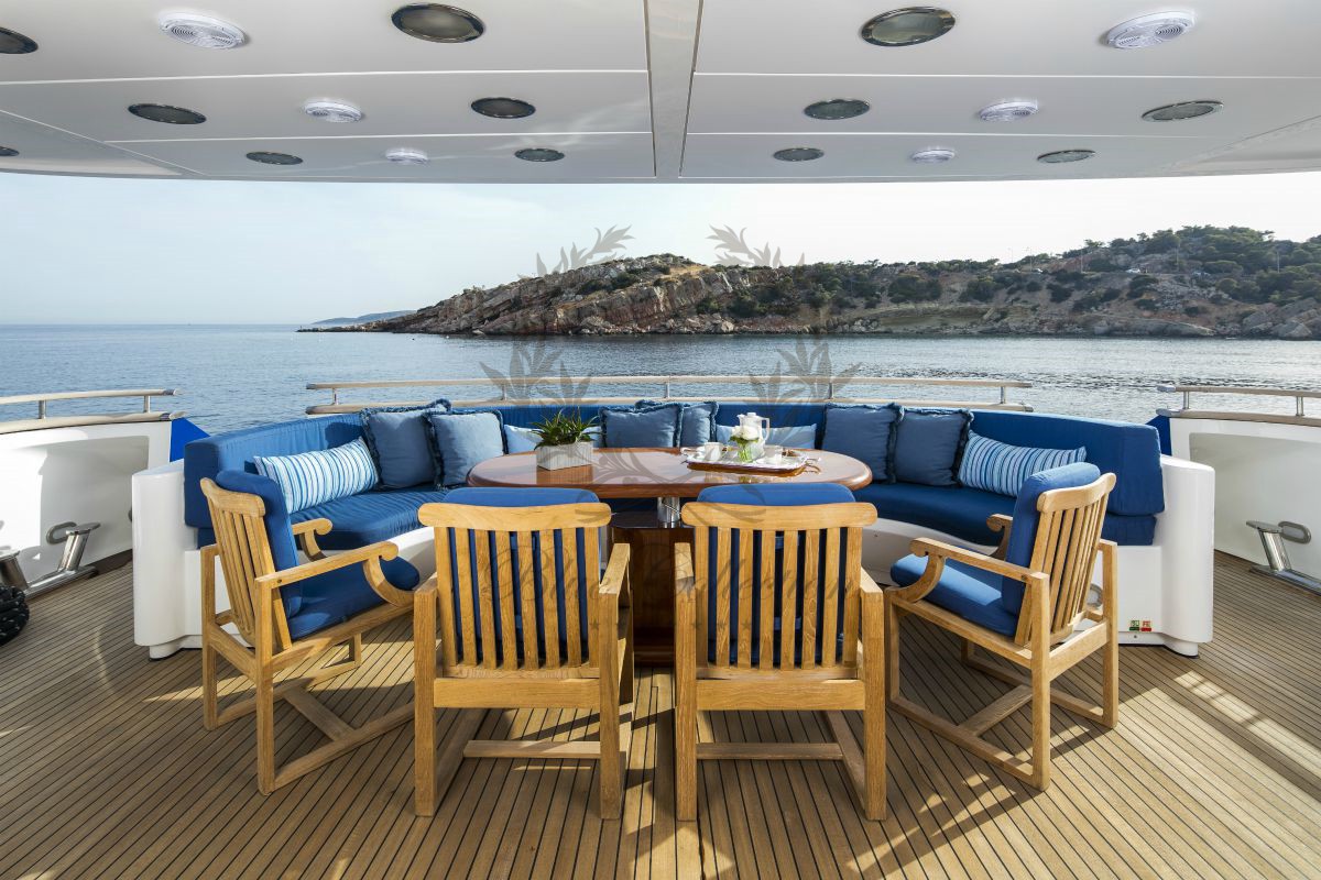 Luxury_Yacht_for_Charter_Mykonos_Greece_MY_JAAN (43)