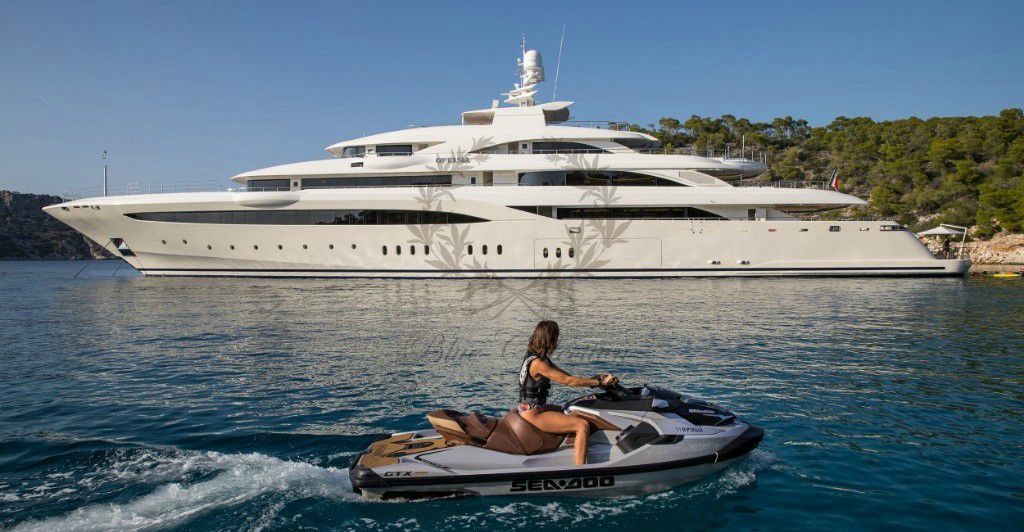 Luxury_Yacht_for_Charter_Mykonos_Greece_Optasia