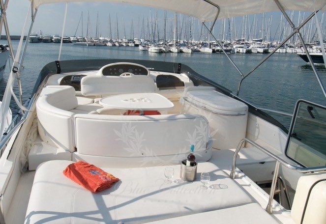 Luxury_Yacht_for_Charter_Mykonos_Greece_Poseidon_115