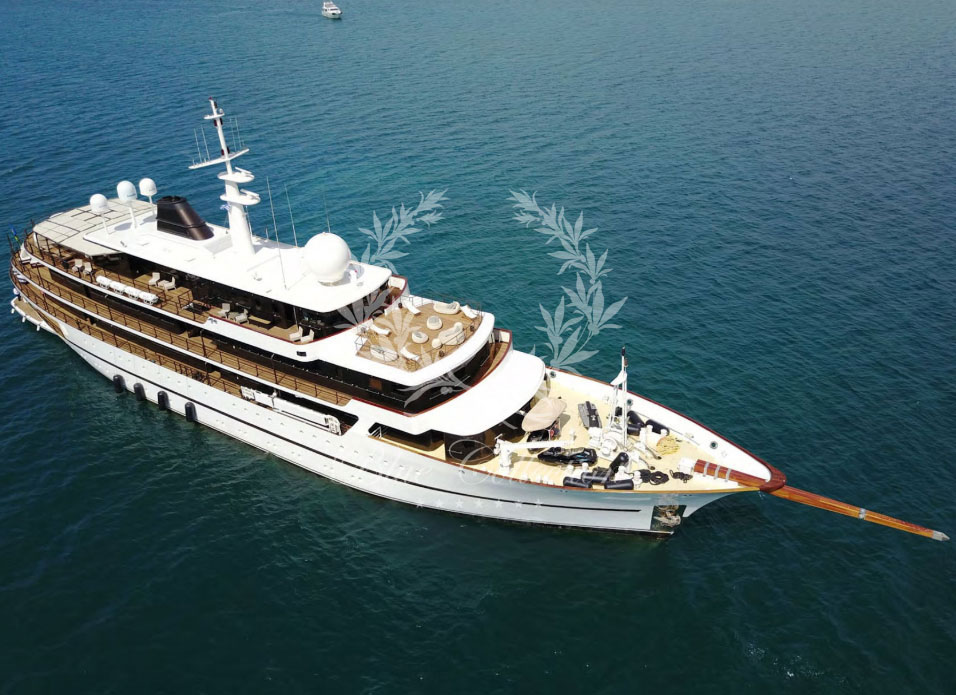 Greece_Luxury_Yachts_MY_CHAKRA-(22)
