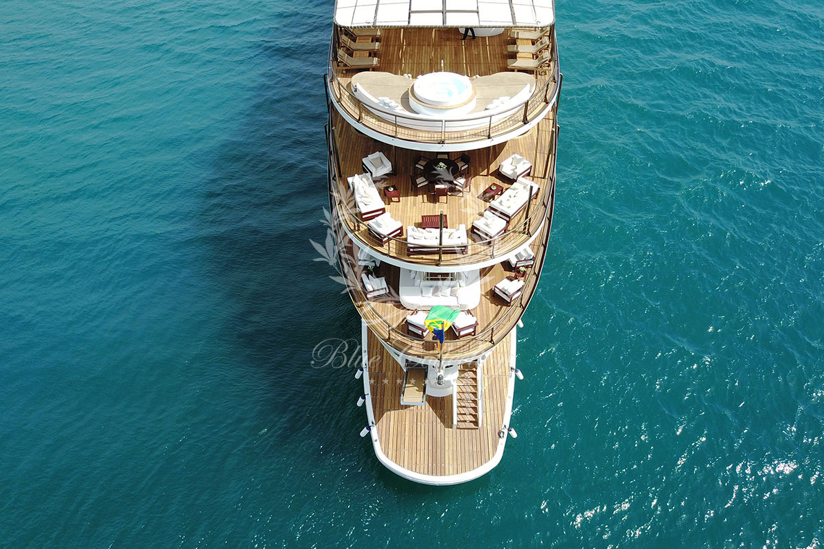 Greece_Luxury_Yachts_MY_CHAKRA-(6)