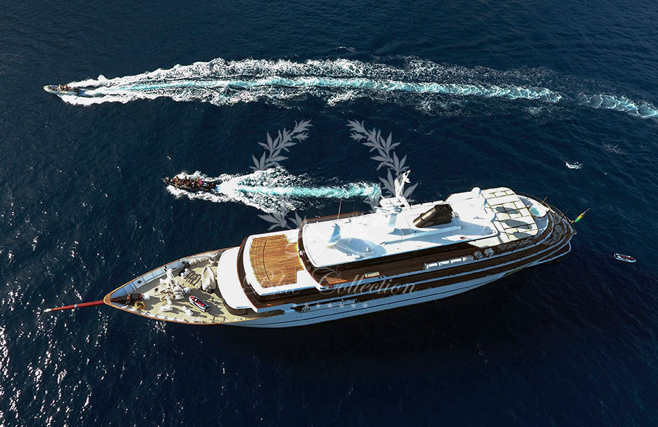 Greece_Luxury_Yachts_MY_CHAKRA-(8)