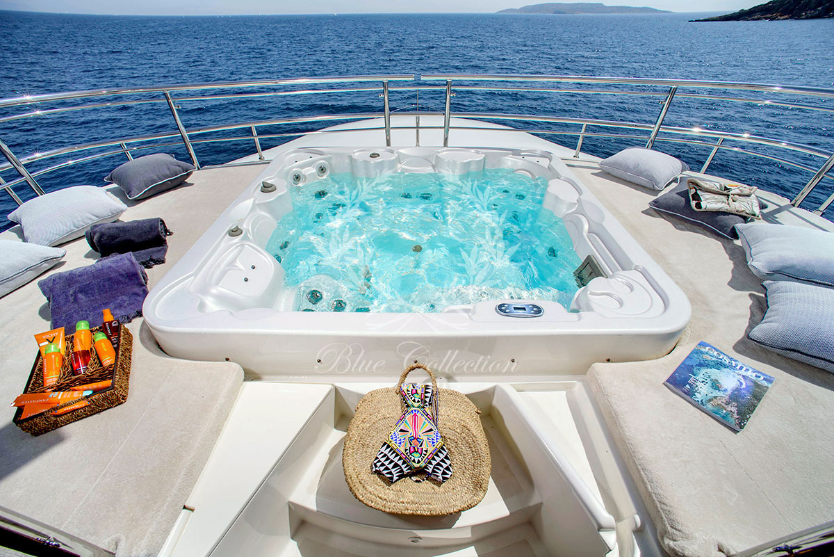 Greece_Luxury_Yachts_MY_LIBERTAS-(12)