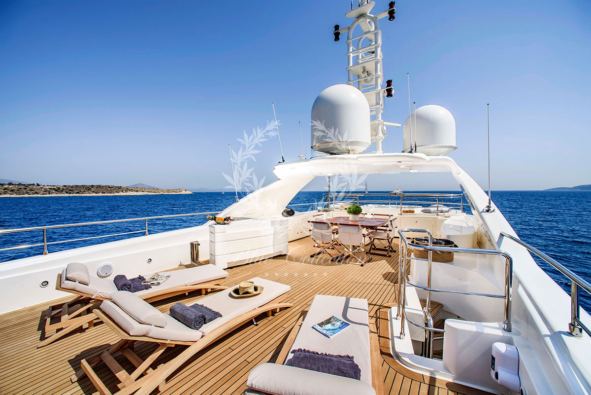 Greece_Luxury_Yachts_MY_LIBERTAS-(13)