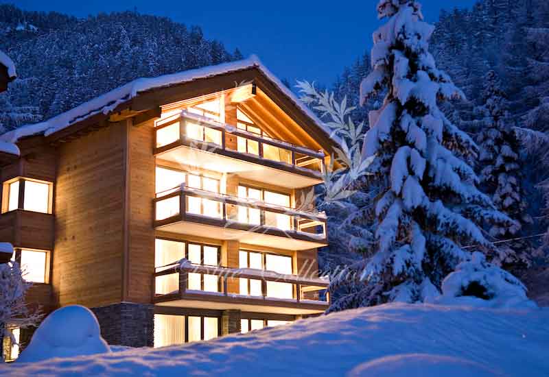 Luxury Chalet to Rent in Zermatt - Switzerland | Sleeps 24 | 12 Bedrooms | 10 Bathrooms | REF: 180412403 | CODE: ZRT-5