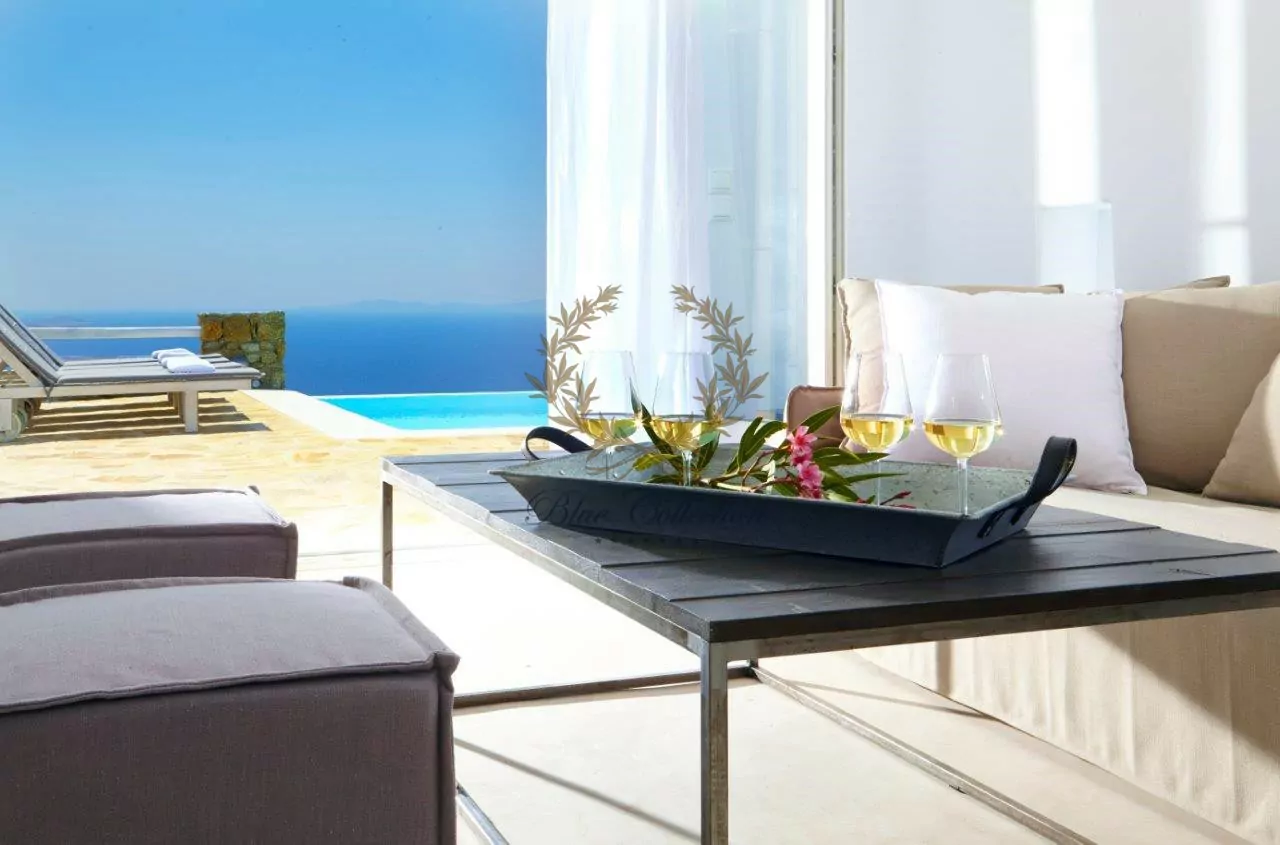 Mykonos - Greece - Fanari | Superior Villa with Private Pool & Amazing view for rent | Sleeps 8 | 4 Bedrooms | 4 Bathrooms | REF: 18041243 | CODE: LGT-3