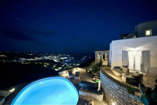 Private Villa for Rent in Mykonos – Greece | Ag. Lazaros – Psarou Beach | Private Heated Pool | Sleeps 8 | 3+1 Bedrooms | 4 Bathrooms | REF: 180412142 | CODE: AMG-3