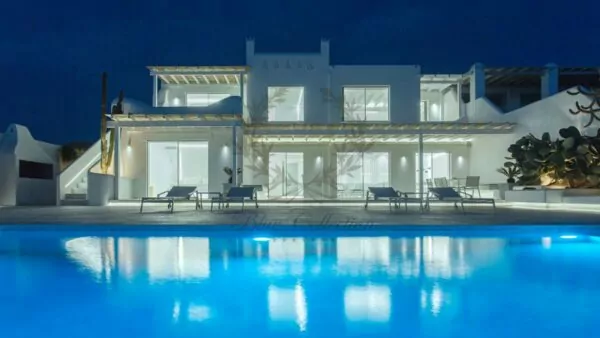 Luxury Villa for Rent in Mykonos - Greece | Mykonos Town | Private Infinity Pool | Sea & Mykonos Town View 