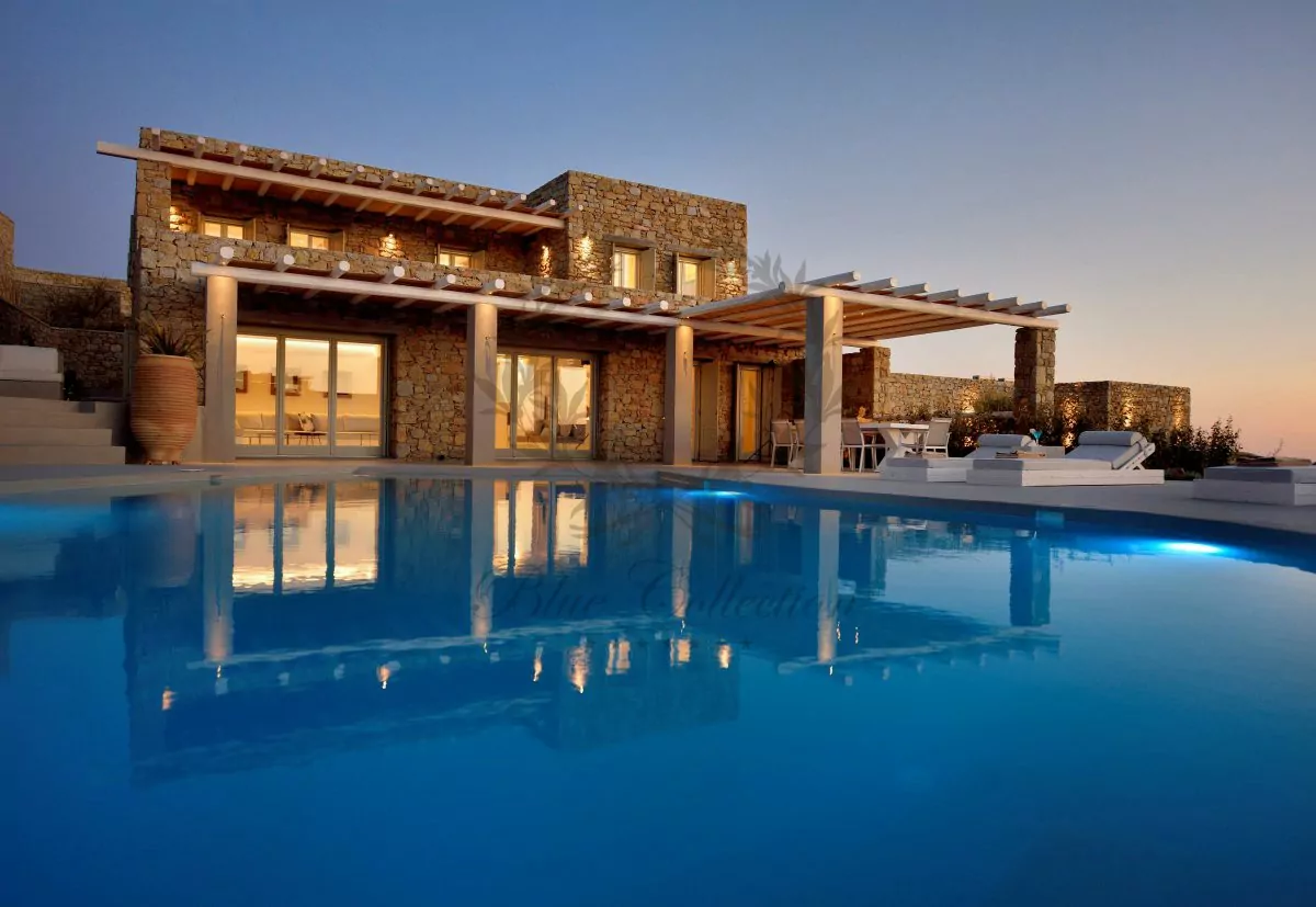 Luxury Villa for Rent in Mykonos Greece | Kounoupas | Private Pool & Jacuzzi | Mykonos Town & Sea Views | Sleeps 10 | 5 Bedrooms | 5 Bathrooms | REF: 180412212 | CODE: KRC-3