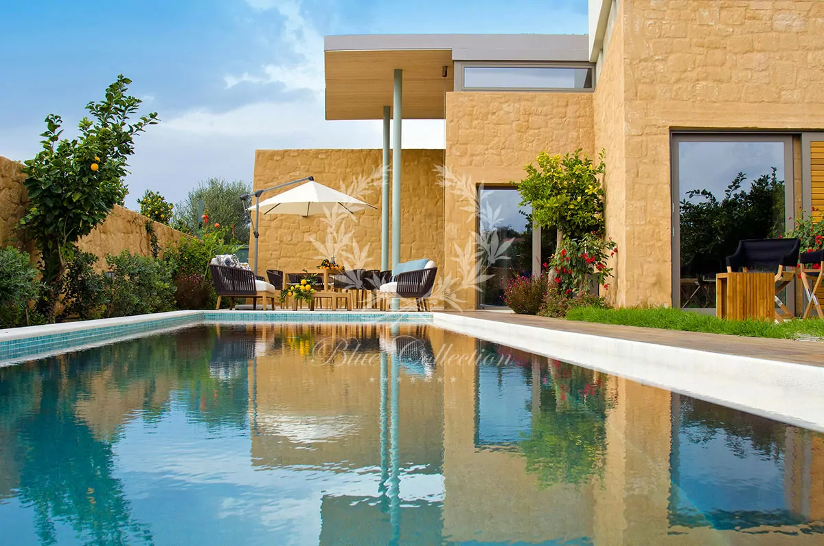 Luxury Villa for Rent in Crete - Greece | Chania | Private Pool | Breathtaking Views | Sleeps 6 | 3 Bedrooms | 3 Bathrooms | REF: 180412333 | CODE: CRT-6