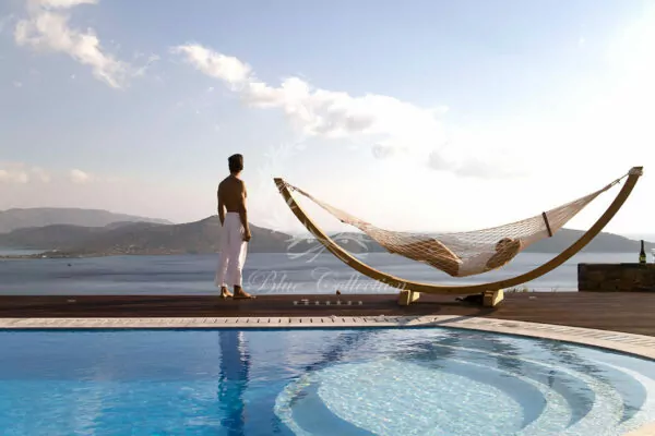 Luxury Villa for Rent in Crete – Greece | Elounda | Private Infinity Pool | Sea View | Sleeps 8 | 4 Bedrooms | 3 Bathrooms | REF: 180412335 | CODE: CRT-8