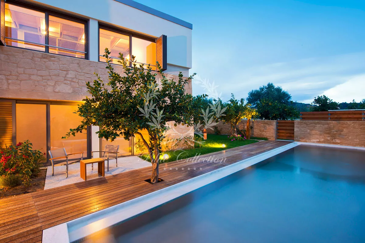 Luxury Villa for Rent in Crete - Greece | Chania | Private Pool | Breathtaking Views | Sleeps 6 | 3 Bedrooms | 3 Bathrooms | REF: 180412332 | CODE: CRT-5