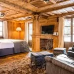 Blue_Collection_Luxury_Villa_Chalet_Rentals_Premium_Services-13