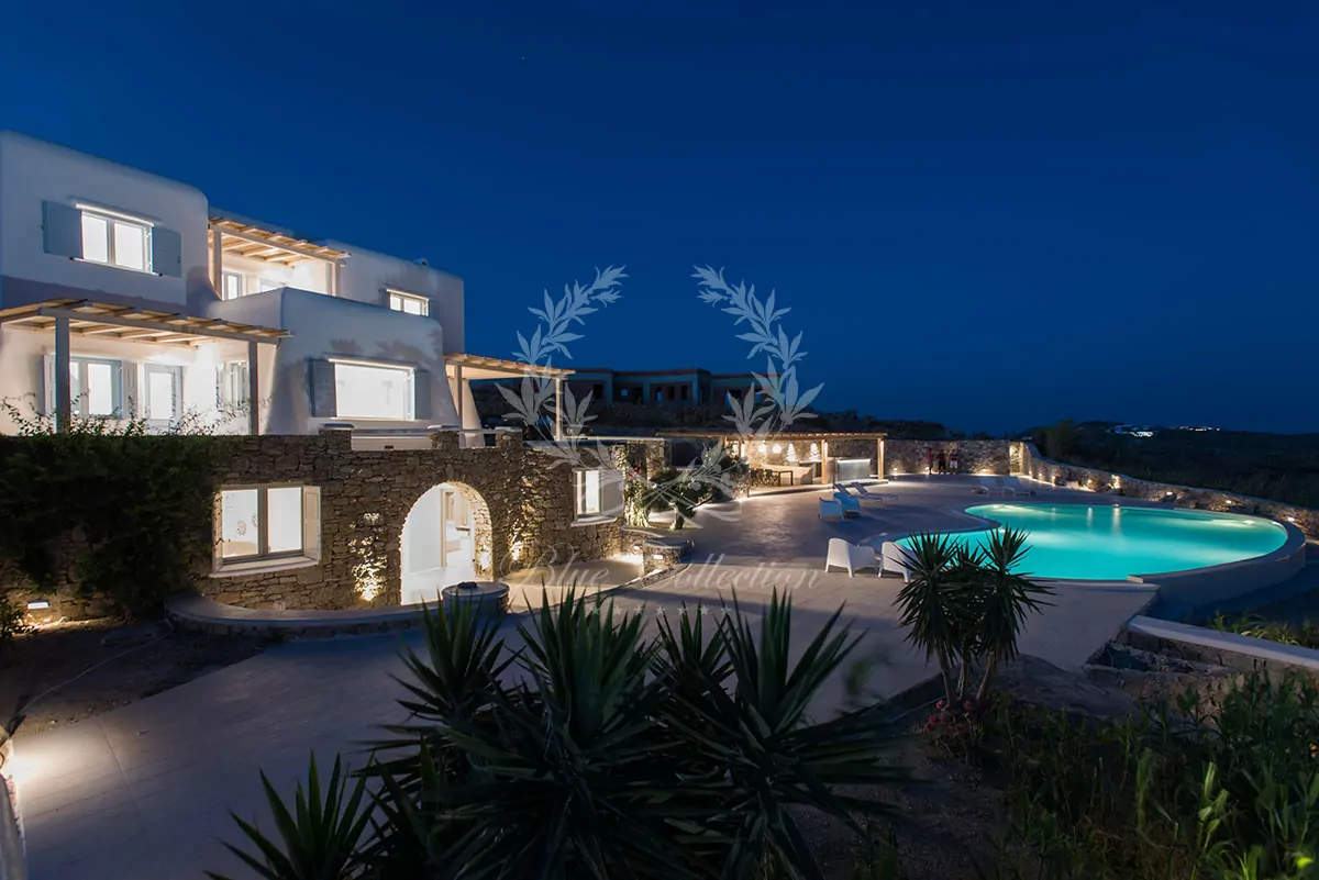 Private Villa for Rent in Mykonos Greece | Lino | Private Pool | Sea & Sunset view | Sleeps 14 | 7 Bedrooms | 7+1 Bathrooms | REF: 180412231 | CODE: LIR-2