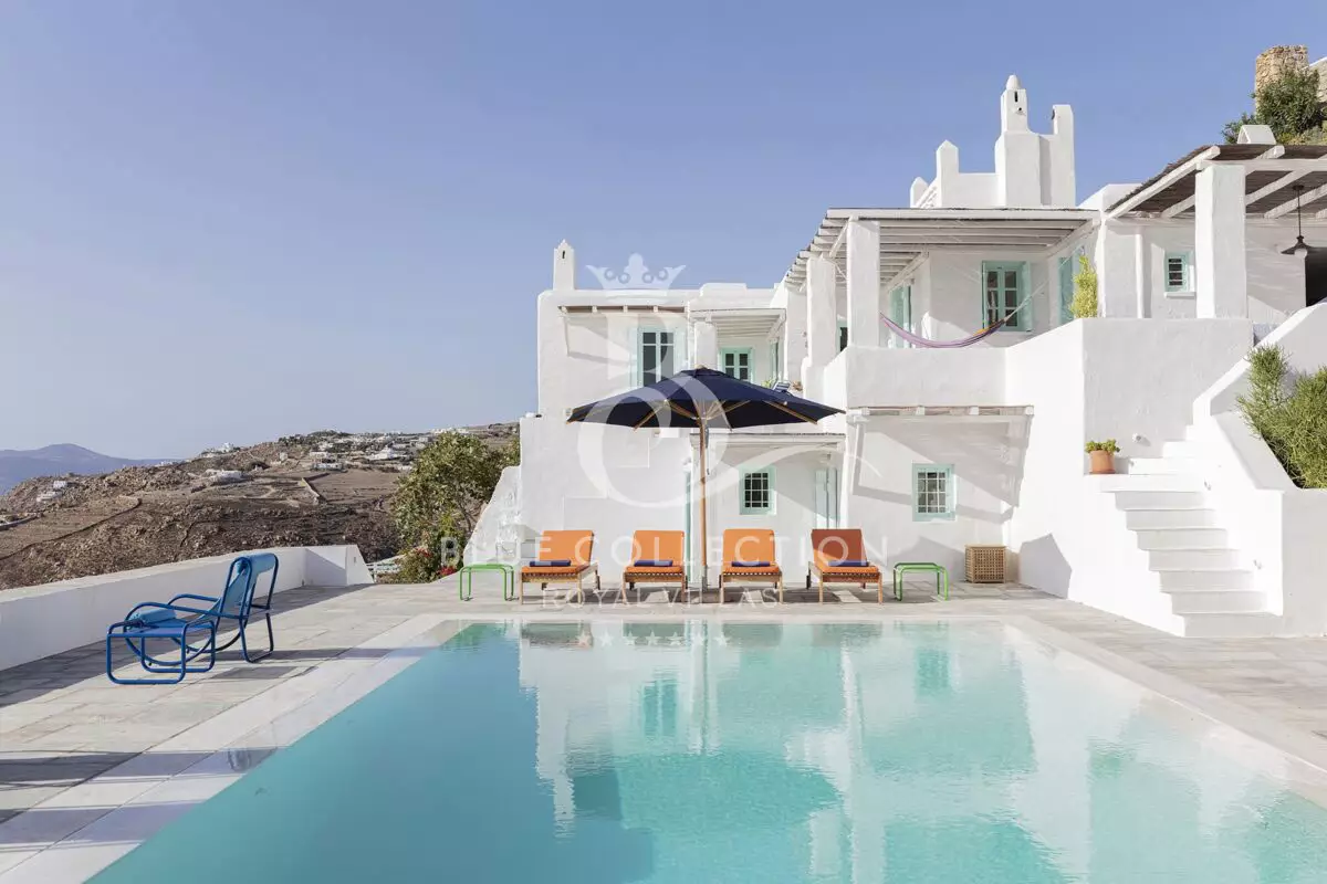 Elegant Villa for Rent in Mykonos Greece | Agia Sofia | REF: 180412239 | CODE: TDS-4 | Private Pool | Mykonos, Sea & Sunset View | Sleeps 12 | 6 Bedrooms | 6 Bathrooms