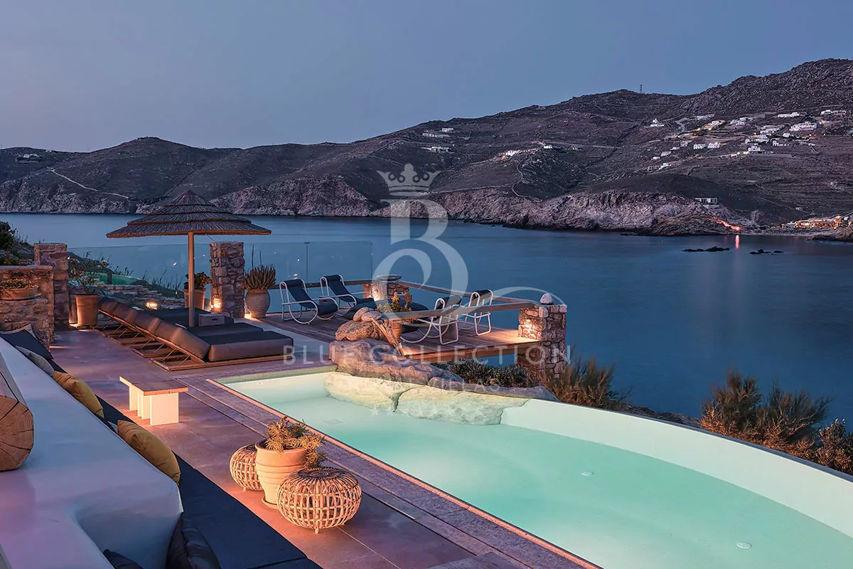 Private Beachfront Villa for Rent in Mykonos - Greece | Ftelia | Private Infinity Pool | Sea View | Sleeps 14 | 7 Bedrooms | 8 Bathrooms | REF: 180412298 | CODE: FTL-6