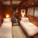 Greece_Luxury_Yachts_AQUILA-(22)
