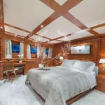 Greece_Luxury_Yachts_AQUILA-(8)
