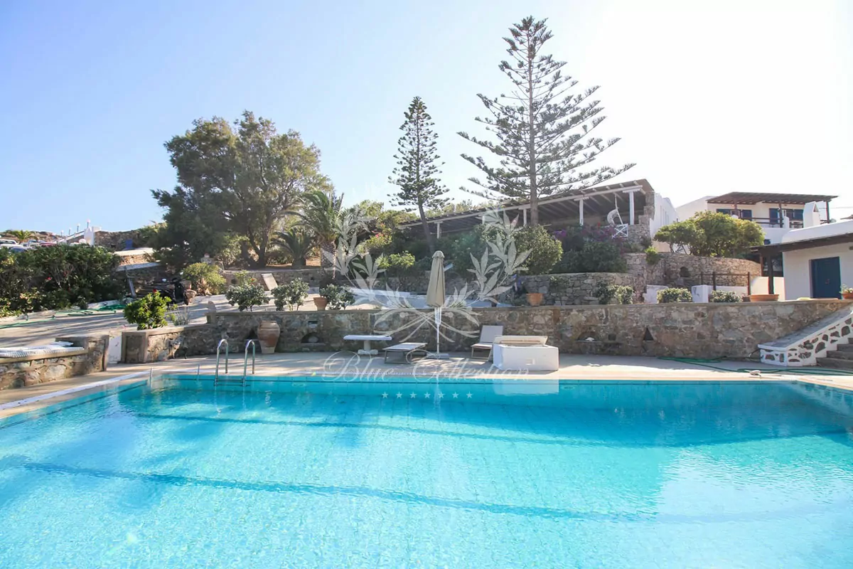 Beach House for Rent in Mykonos Greece | Kalafatis | Sea view | Sleeps 8 | 4 Bedrooms | 4 Bathrooms | REF: 180412336 | CODE: KDB-1