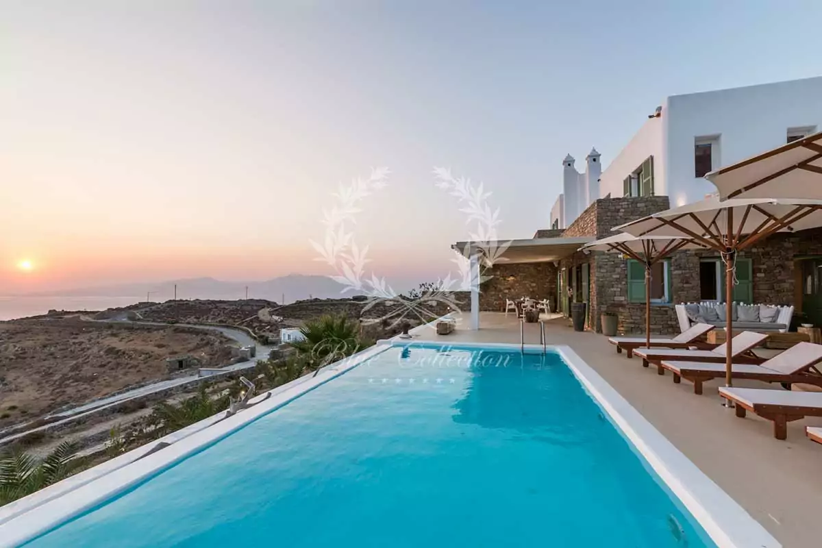 Luxury Villa for Sale in Mykonos - Greece | Kastro | Private Pool | Sea & Sunset View | Sleeps 8 | 4 Bedrooms | 4 Bathrooms | REF: 180412389 | CODE: KMS