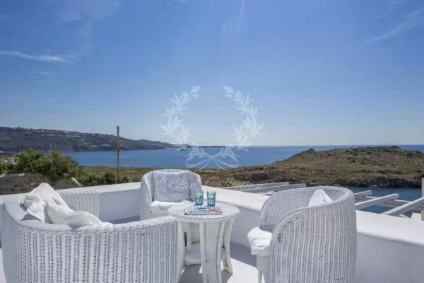 Private Villa for Rent in Mykonos – Greece | Aleomandra | Private Beach | Sea & Sunrise Views | Sleeps 3 | 2 Bedrooms | 1 Bathroom | REF: 18041270 | CODE: CDM-2