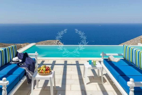 Elegant Villa for Rent in Syros – Greece | Galissas – Harasonas | Private Infinity Pool | Sea & Sunset Views | Sleeps 6 | 3 Bedrooms | 3 Bathrooms | REF: 180412411 | CODE: SRS-1