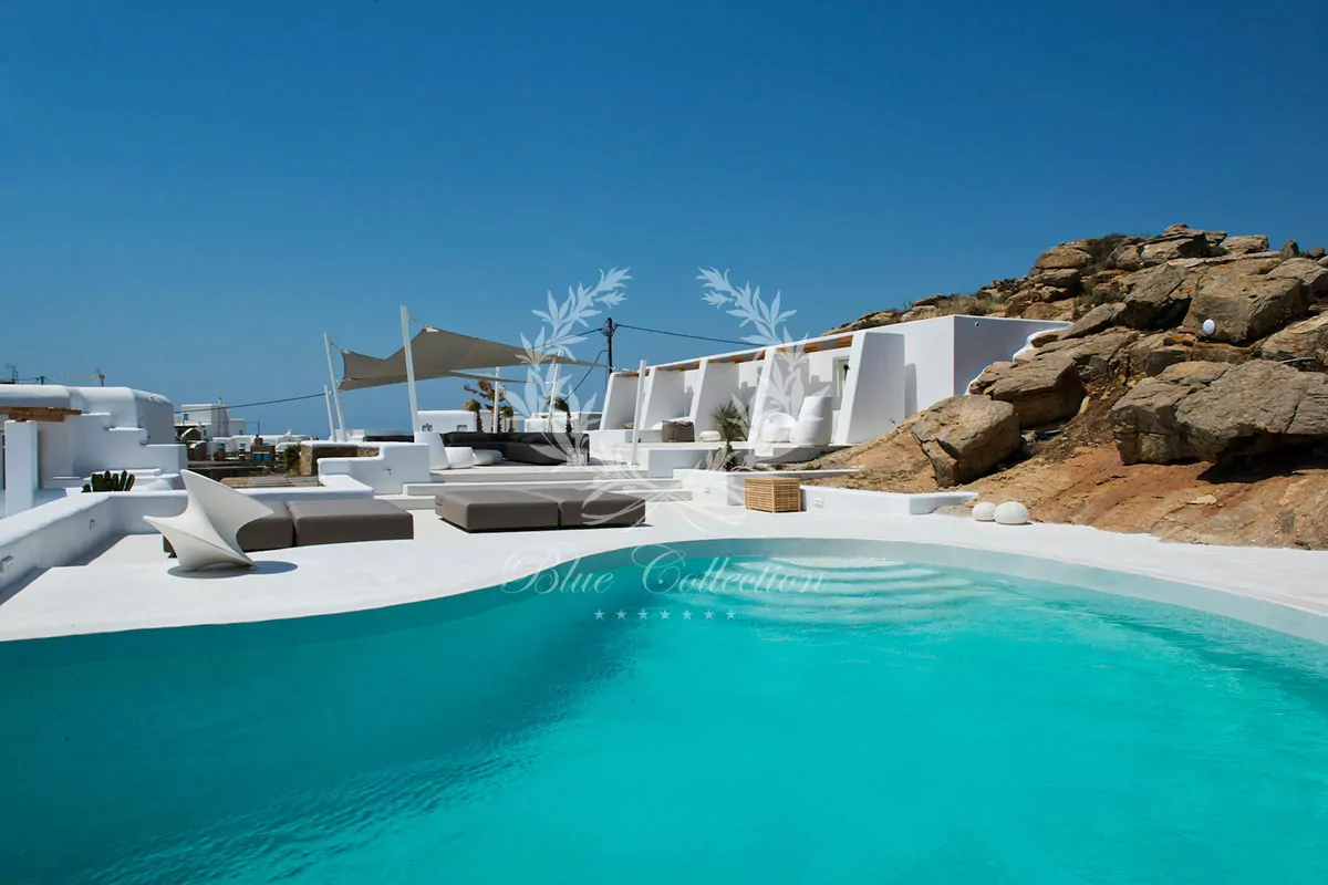 Elegant Suite for Rent in Mykonos – Greece | Tourlos | Shared Pool | Sea & Sunset View 