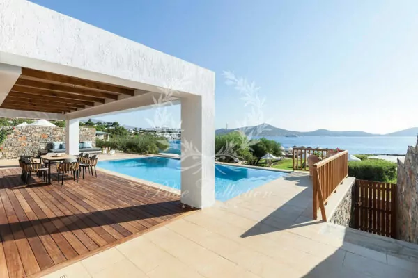 Luxury Beachfront Villa for Rent in Crete - Greece | Elounda | Private Heated Pool | Sea & Sunrise View 