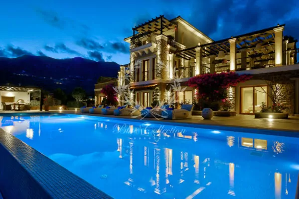 Luxury Seafront Villa for Rent in Crete – Greece | Elounda | Private Infinity Heated Pool | Sea & Sunrise View | Sleeps 10 | 5 Bedrooms | 6 Bathrooms | REF: 180412487 | CODE: CRM-1