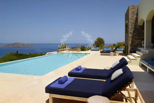 Luxury 2-Villas Complex for Rent in Crete – Greece | Elounda | Private Infinity Pools | Sea & Sunrise View 