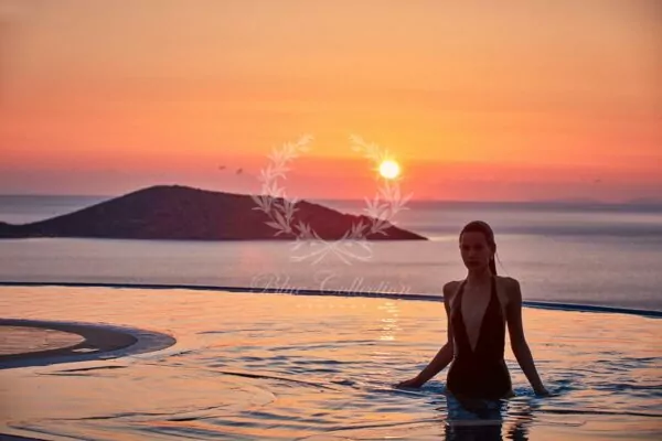 Presidential Villa for Rent in Crete – Greece | Elounda | Private Infinity Heated Pool & Jacuzzi | Sea & Sunrise View | Sleeps 6 | 3 Bedrooms | 3 Bathrooms | REF: 180412490 | CODE: EGV-3