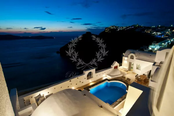 Private Villa for Rent in Santorini – Greece | Firostefani | Private Swimming Pool | Sea, Caldera & Sunset Views 