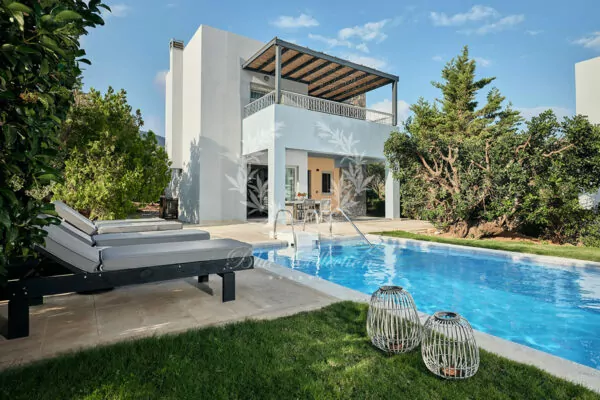 Private Villa for Rent in Crete – Greece | Elounda | Private Heated Pool | Sea & Sunrise View | Sleeps 4 | 2 Bedrooms | 2 Bathrooms | REF: 180412554 | CODE: CDE-3