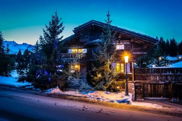 Luxury Ski Chalet to Rent in Courchevel 1850 - France 