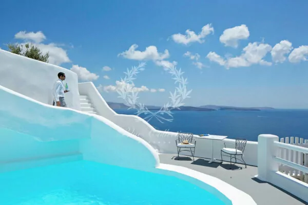 Private Suite for Rent in Santorini – Greece | Oia | Private Pool | Sea, Sunset & Caldera Views | Sleeps 2 | 1 Bedroom | 1 Bathroom | REF: 180412568 | CODE: STR-12