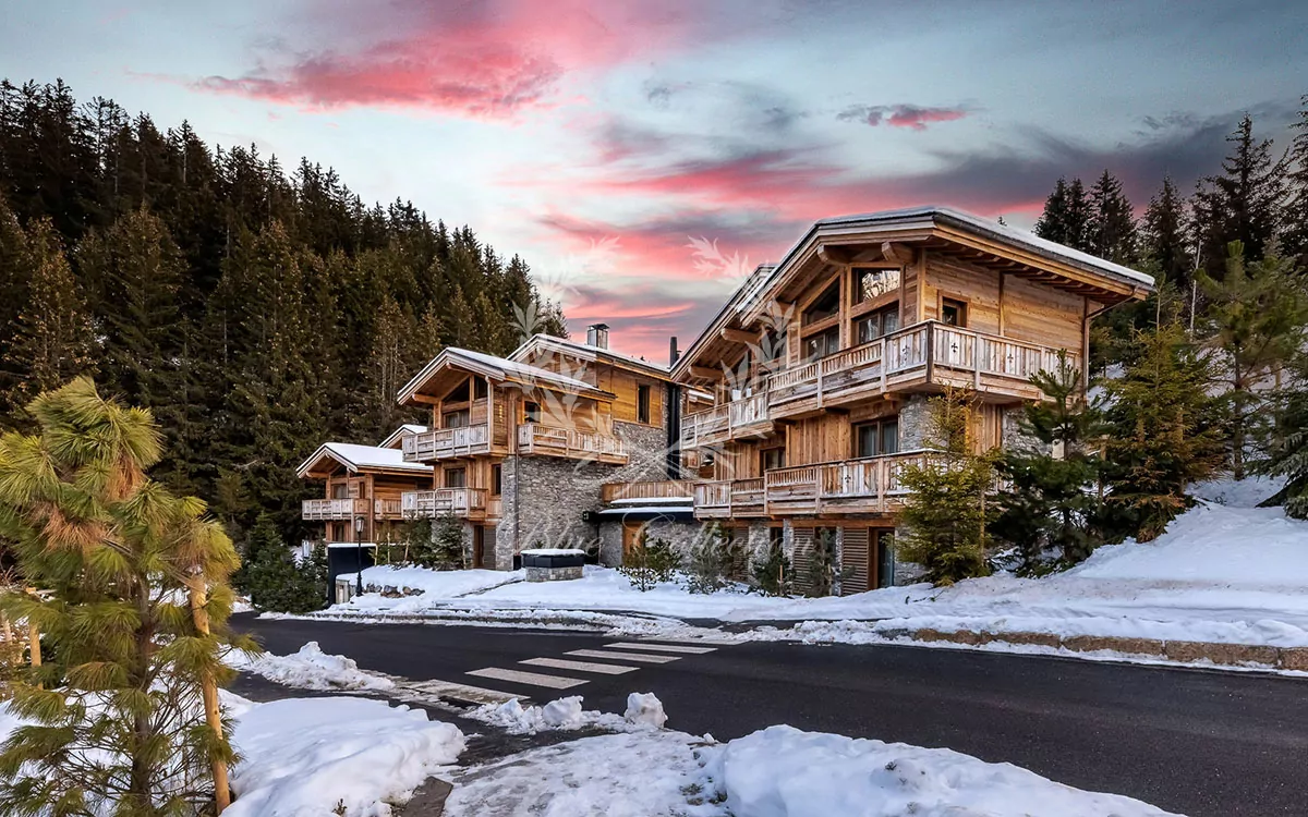 Luxury Ski Chalet to Rent in Courchevel 1750 – France | Sleeps 8 | 4 Bedrooms | 4 Bathrooms | REF: 180412578 | CODE: FCR-21