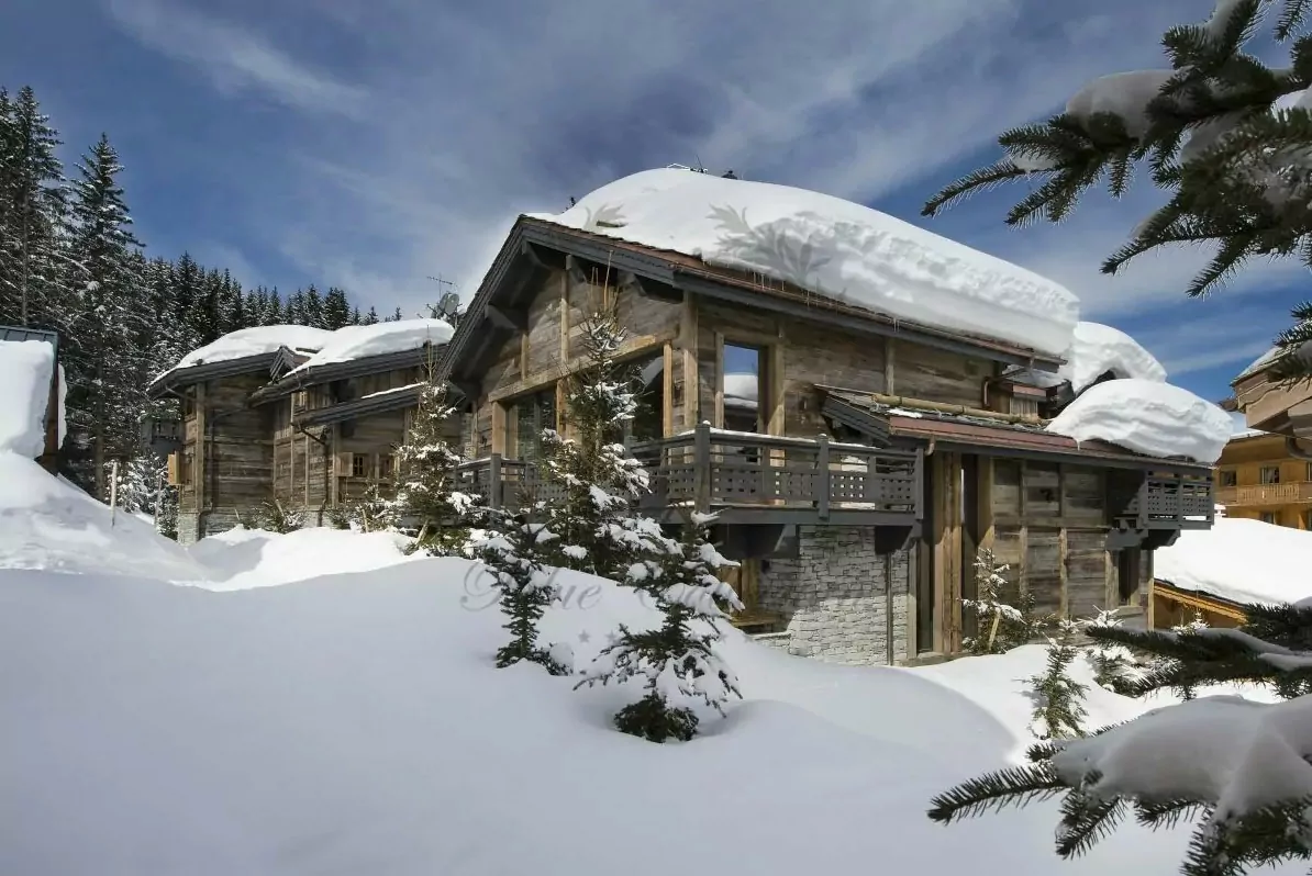 Luxury Ski Chalet to Rent in Courchevel 1850 - France| Private Heated Indoor Pool | Sleeps 12 | 6 Bedrooms |6 Bathrooms| REF:  180412191 | CODE: FCR-4