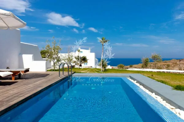 Private Villa for Rent in Santorini – Greece | Vourvoulos | Private Pool | Sea & Sunrise Views | Sleeps 2 | 1 Bedroom | 1 Bathroom | REF: 180412648 | CODE: ASV-2