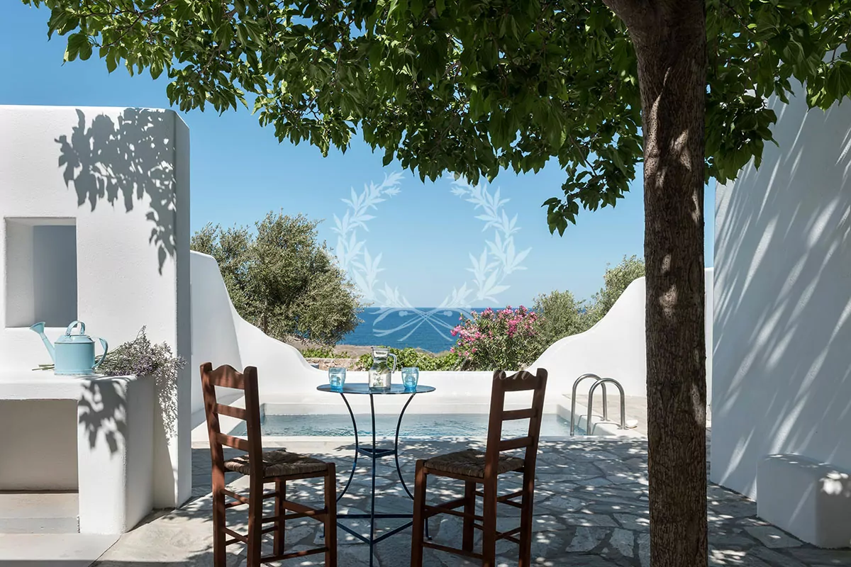 Private Villa for Rent in Santorini – Greece | Vourvoulos | Private Plunge Pool | Sea & Sunrise Views | Sleeps 2 | 1 Bedroom | 1 Bathroom | REF: 180412652 | CODE: ASV-6