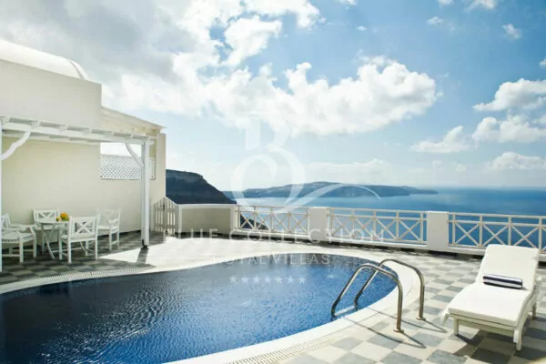 Luxury Villa for Rent in Santorini – Greece | Fira | Private Heated Infinity Pool | Sea, Caldera & Sunset Views | Sleeps 2 | 1 Bedroom | 2 Bathrooms | REF: 180412660 | CODE: SCG-3
