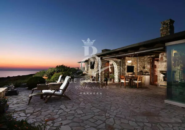Private Villa for Rent in Paros – Greece | Private Swimming Pool | Sea & Sunset View | Sleeps 4 | 2 Bedrooms | 3 Bathrooms | REF: 180412667 | CODE: PRS-5