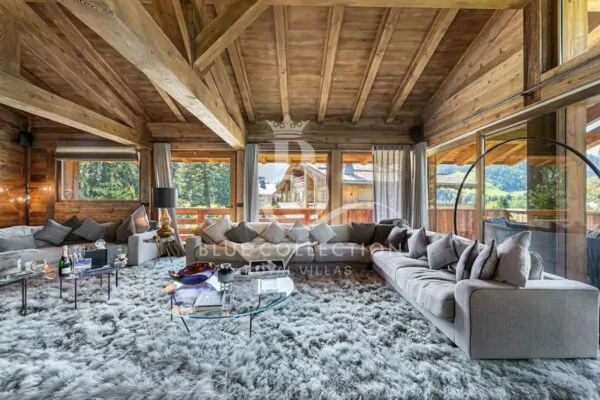 Luxury Ski Chalet to Rent in Megeve – France | Private Indoor Heated Pool | Sleeps 10 | 6 Bedrooms | 5 Bathrooms | REF: 180412763 | CODE: FMG-12