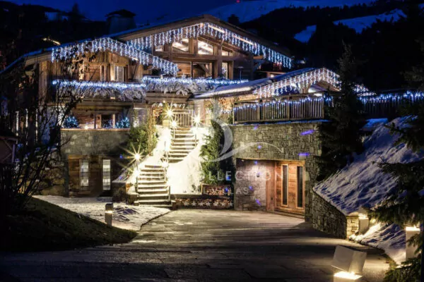 Luxury Ski Chalet to Rent in Megeve – France | Private Indoor Heated Pool | Sleeps 12 | 6 Bedrooms | 6 Bathrooms | REF: 180412781 | CODE: FMG-15